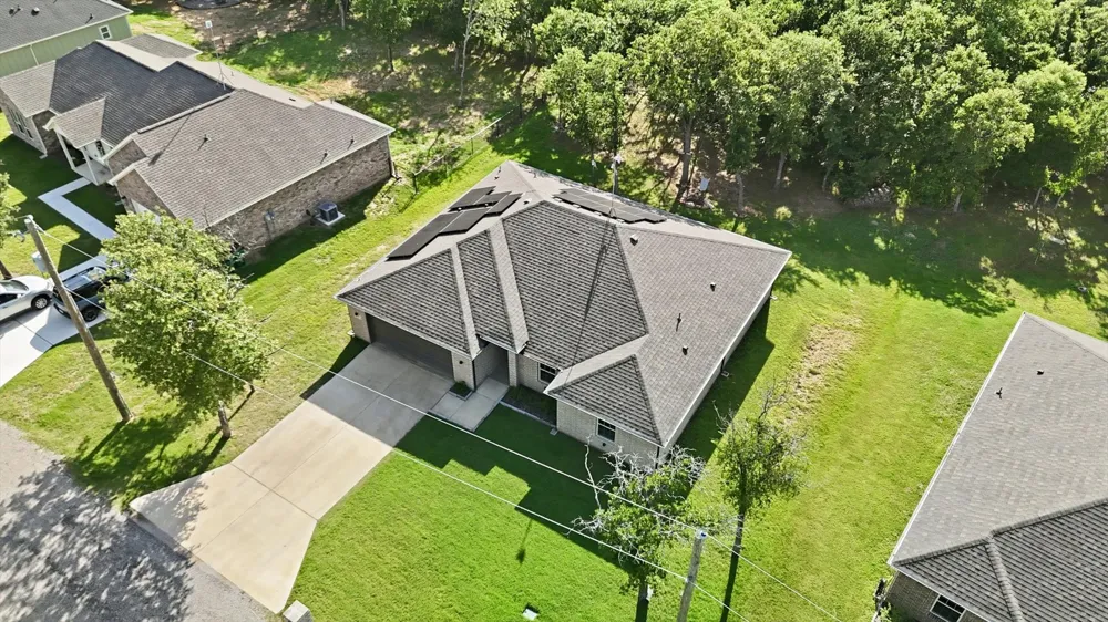 105 Jim Walters Drive Runaway Bay, TX 76426