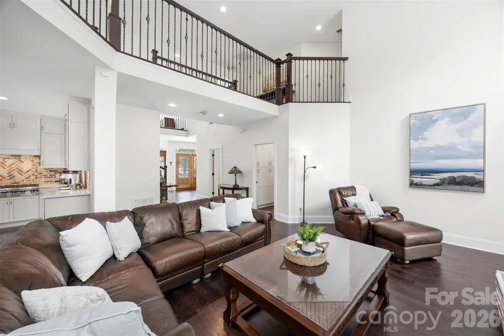 5555 Riverfront Road Lake Wylie, SC 29710