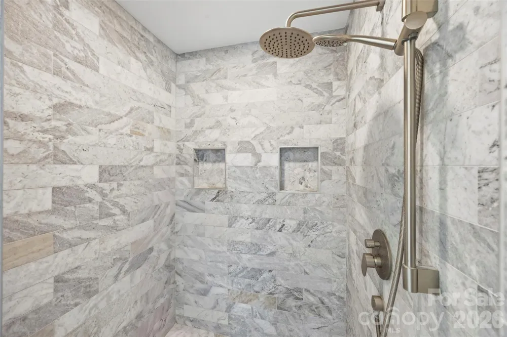 5555 Riverfront Road Lake Wylie, SC 29710