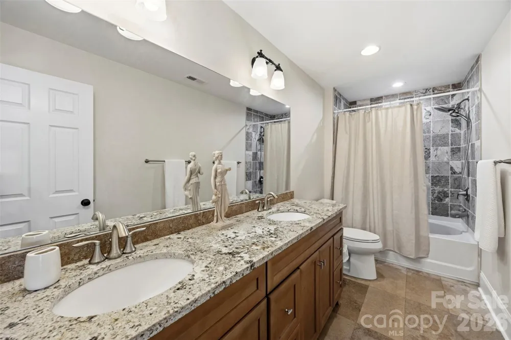 5555 Riverfront Road Lake Wylie, SC 29710