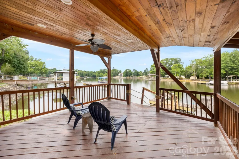 5555 Riverfront Road Lake Wylie, SC 29710