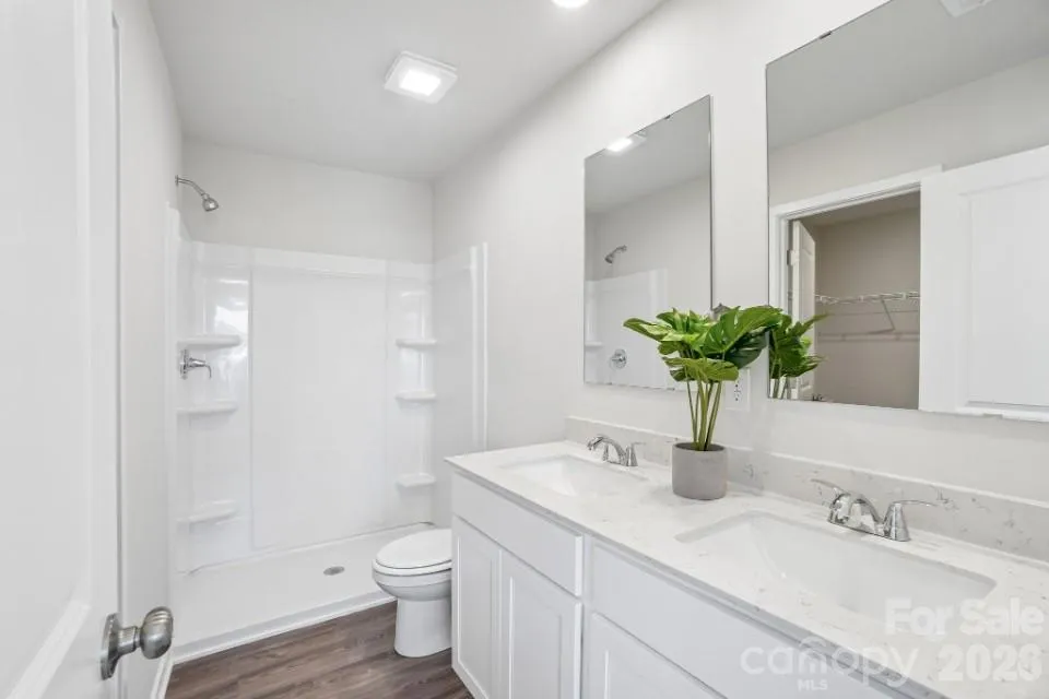 6038 Tavener Drive Spartanburg, SC 29307
