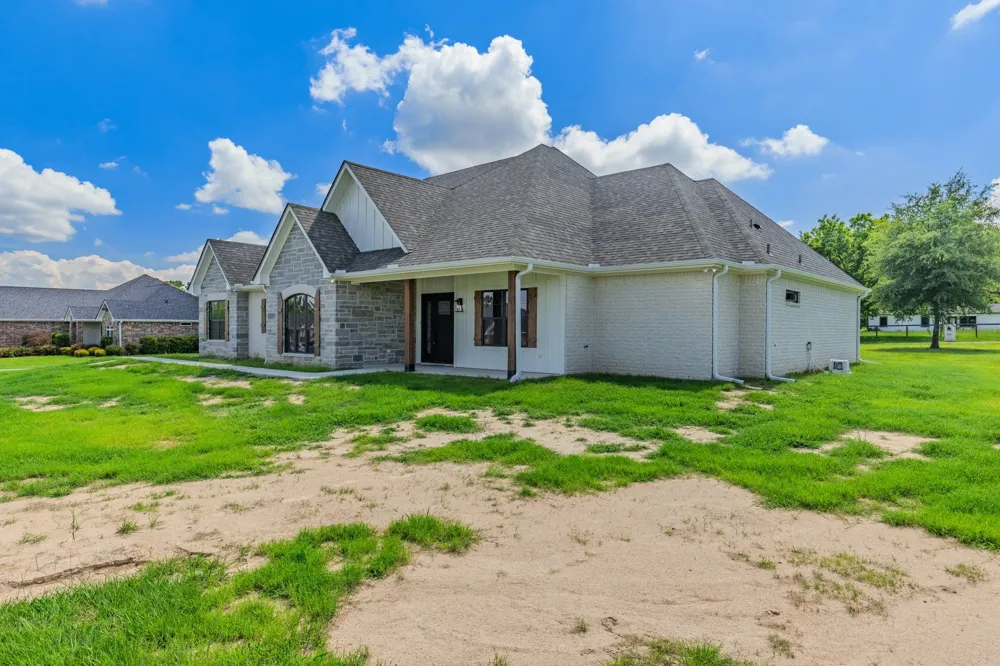 202 RS  COUNTY ROAD 1189 Emory, TX 75440