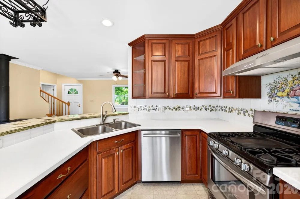 58 Randall Drive Fairview, NC 28730