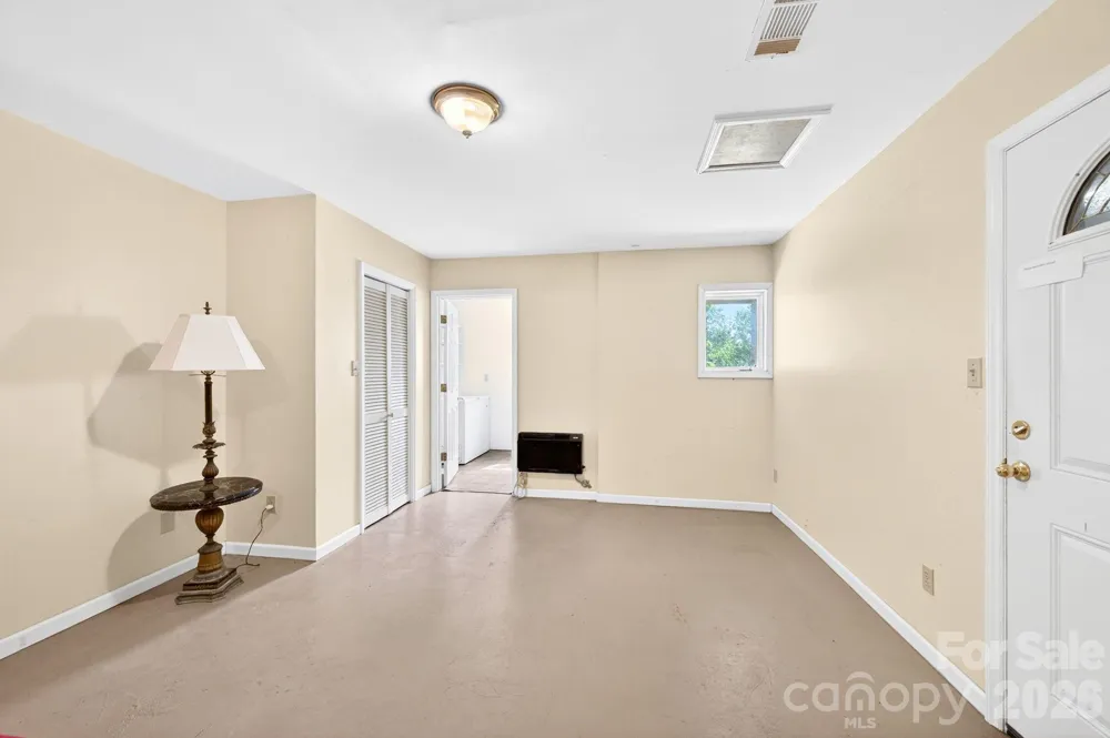 58 Randall Drive Fairview, NC 28730