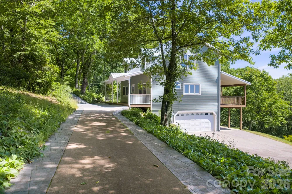 58 Randall Drive Fairview, NC 28730