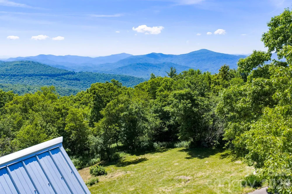 58 Randall Drive Fairview, NC 28730