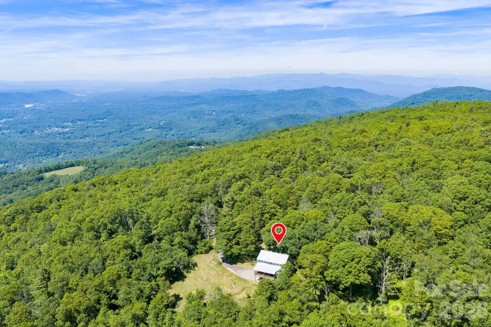 58 Randall Drive Fairview, NC 28730