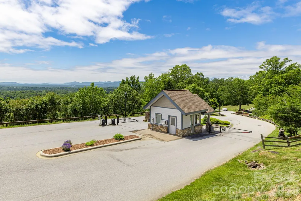 92 Chimney Crest Drive Asheville, NC 28806