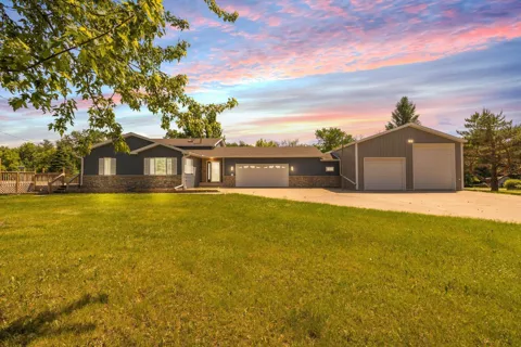 9260 Highway 95 NE