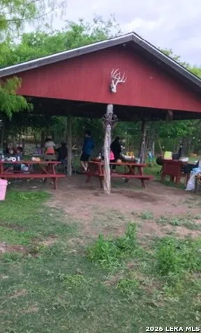 522 Sleeping Spring Eagle Pass, TX 78852