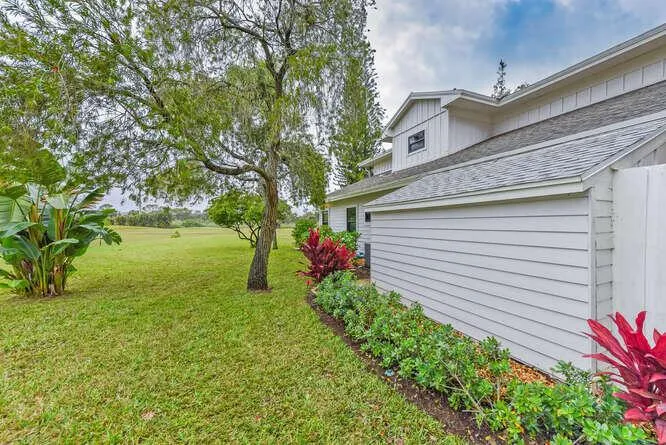 12698 SE Cascades Court Hobe Sound, FL 33455