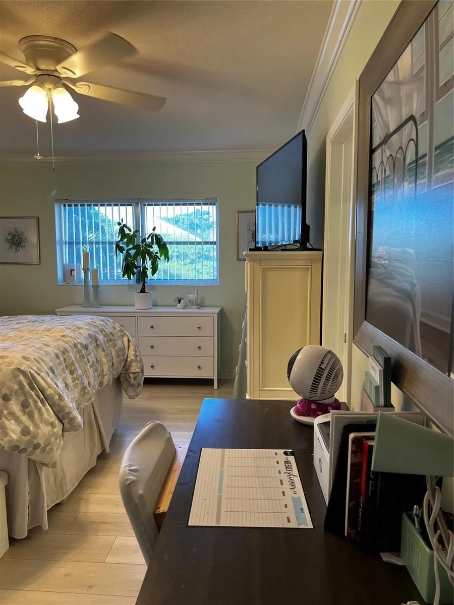 2734 NE 27th Court #22 Lighthouse Point, FL 33064