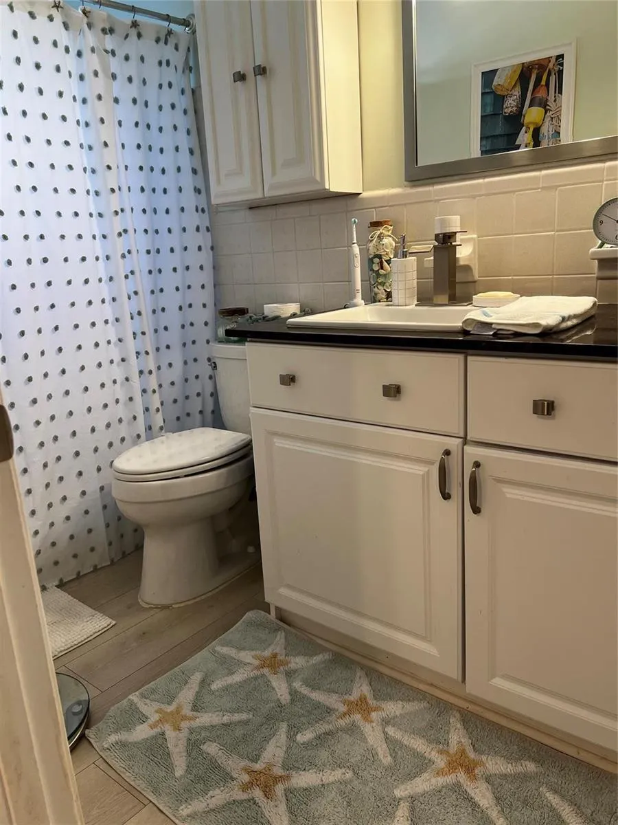 2734 NE 27th Court #22 Lighthouse Point, FL 33064