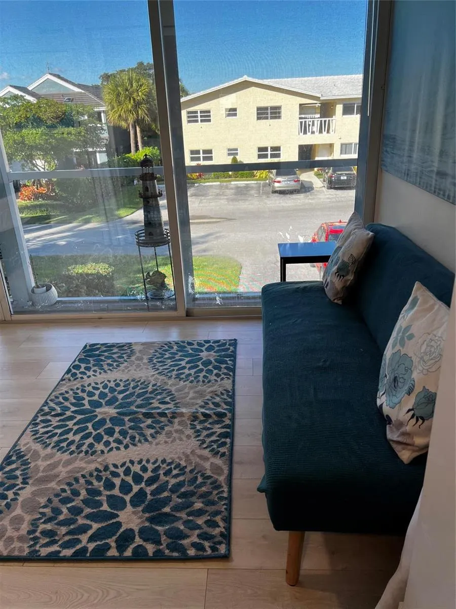 2734 NE 27th Court #22 Lighthouse Point, FL 33064