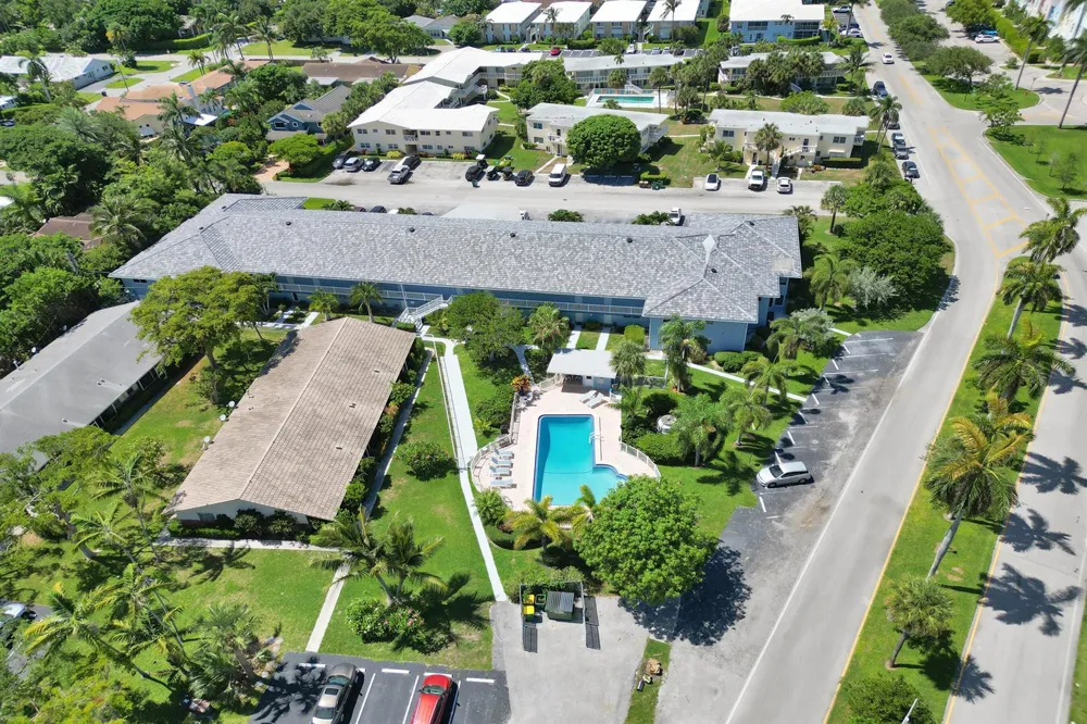 2734 NE 27th Court #22 Lighthouse Point, FL 33064
