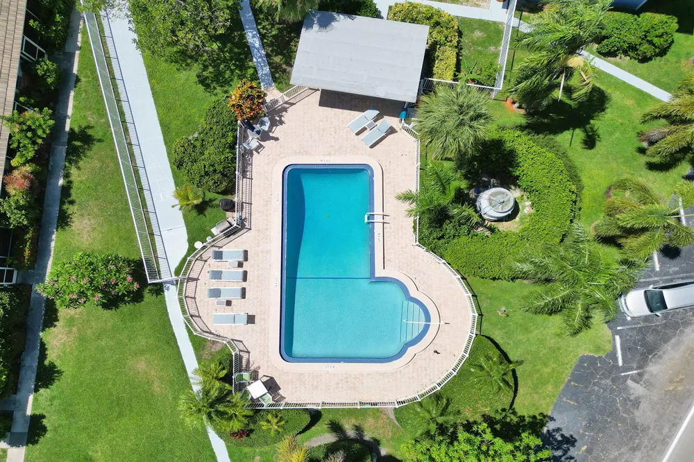 2734 NE 27th Court #22 Lighthouse Point, FL 33064