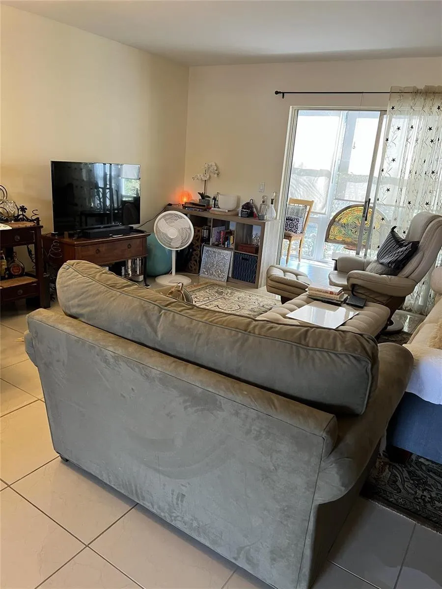 1901 Indian River Boulevard #104C Vero Beach, FL 32960
