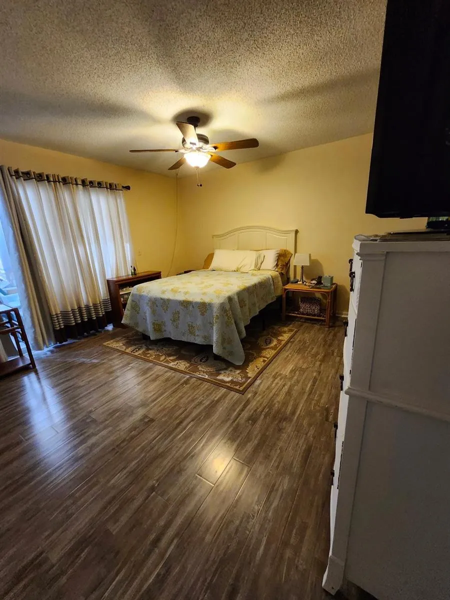 1901 Indian River Boulevard #104C Vero Beach, FL 32960