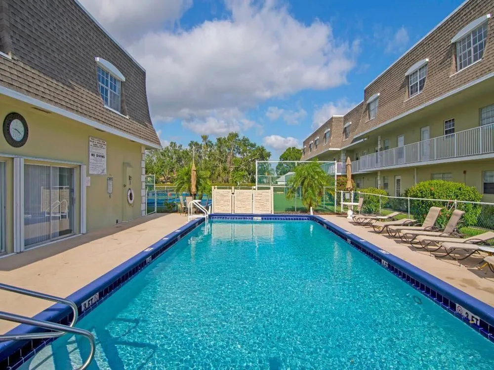 1901 Indian River Boulevard #104C Vero Beach, FL 32960