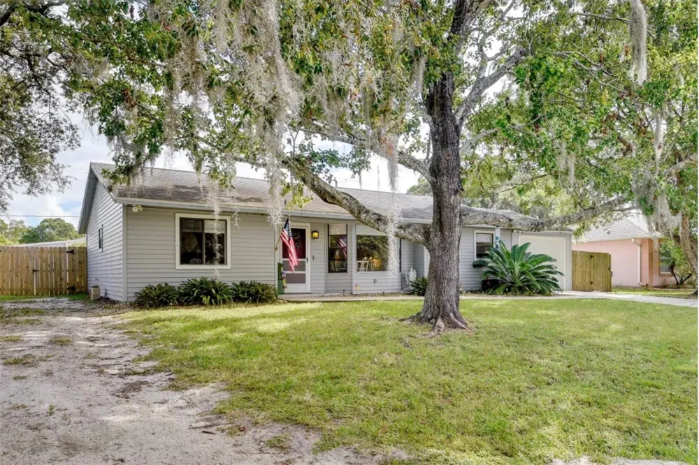 2737 FERN PALM DRIVE Edgewater, FL 32141