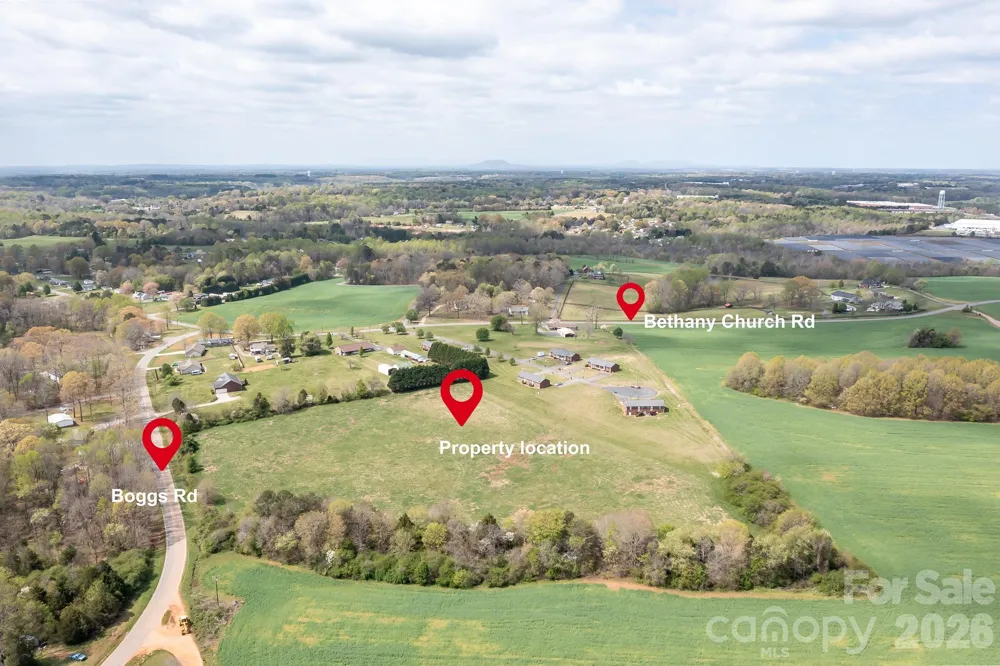 1727 Boggs Road Claremont, NC 28610