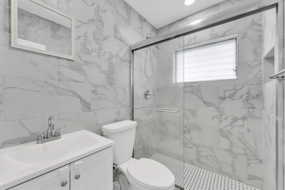 7401 Pines Boulevard #201 Pembroke Pines, FL 33024