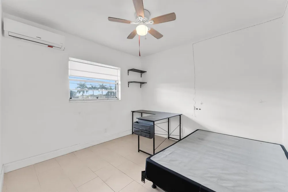 7401 Pines Boulevard #201 Pembroke Pines, FL 33024