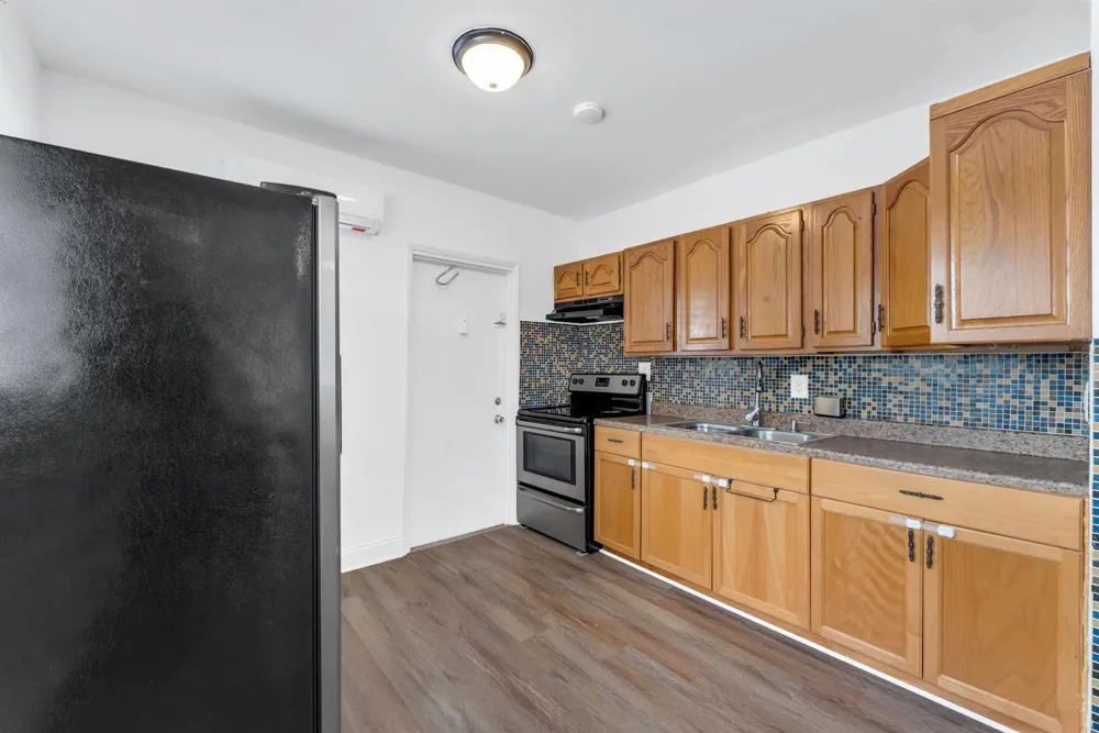 7401 Pines Boulevard #201 Pembroke Pines, FL 33024