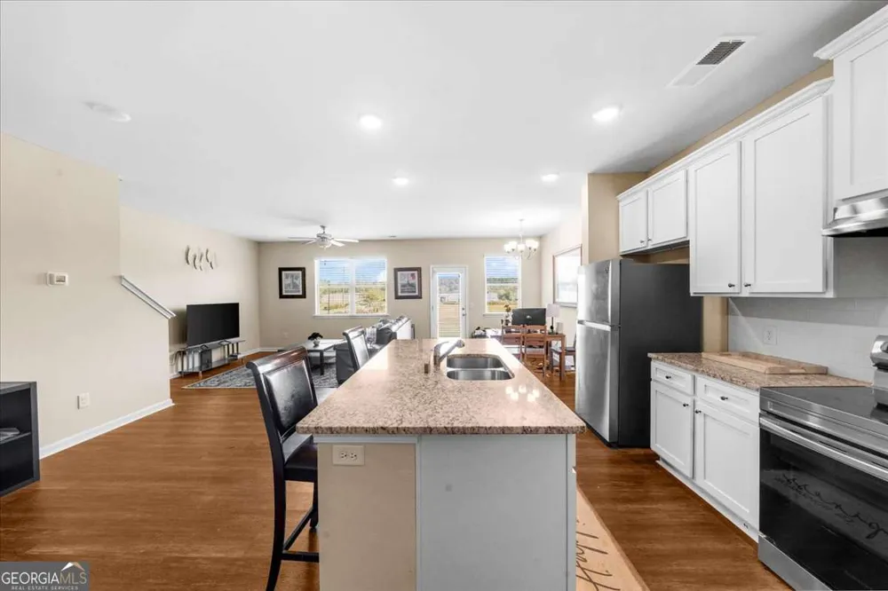 300 Harrison DR Calhoun, GA 30701