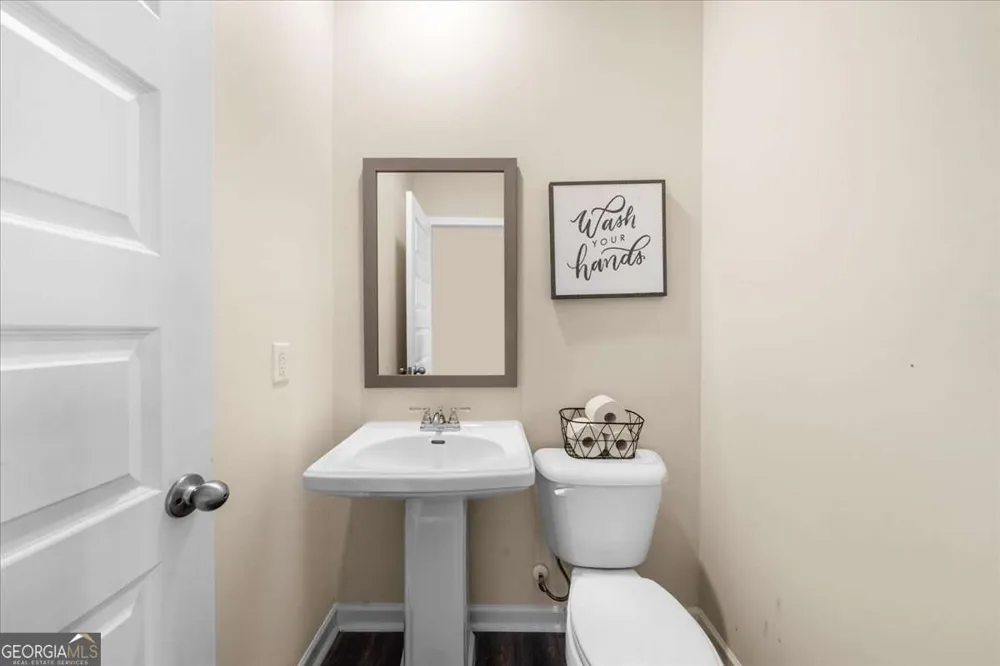 300 Harrison DR Calhoun, GA 30701