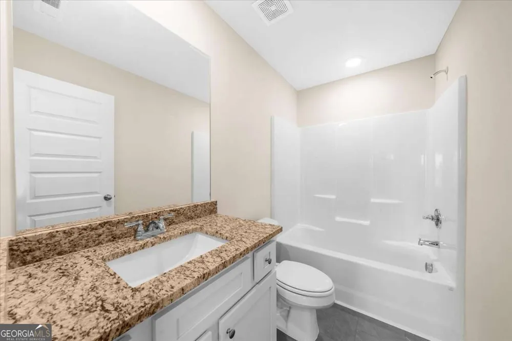 300 Harrison DR Calhoun, GA 30701