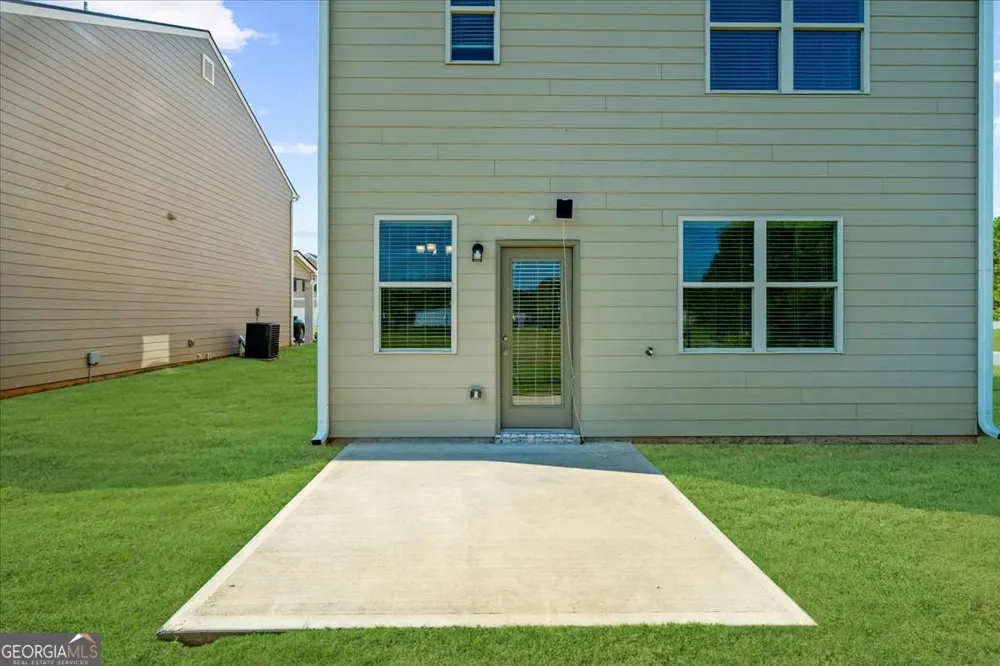 300 Harrison DR Calhoun, GA 30701