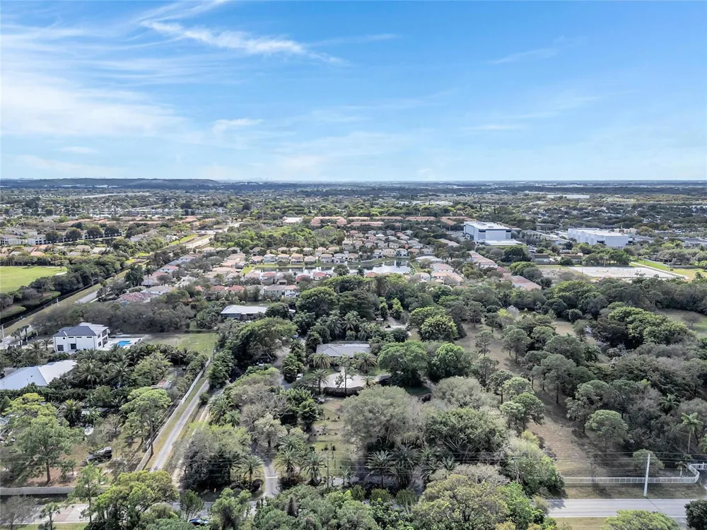 4000 NW 74th Street Coconut Creek, FL 33073