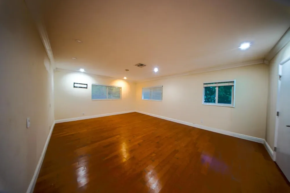 4000 NW 74th Street Coconut Creek, FL 33073