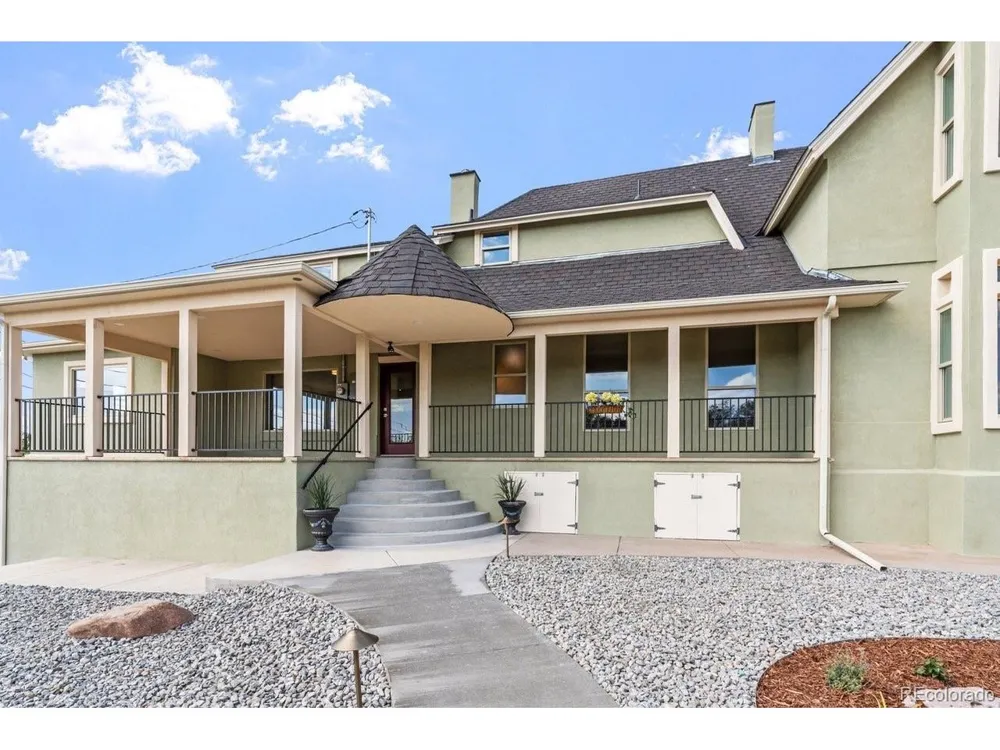 708 W 18th Street Pueblo, CO 81003