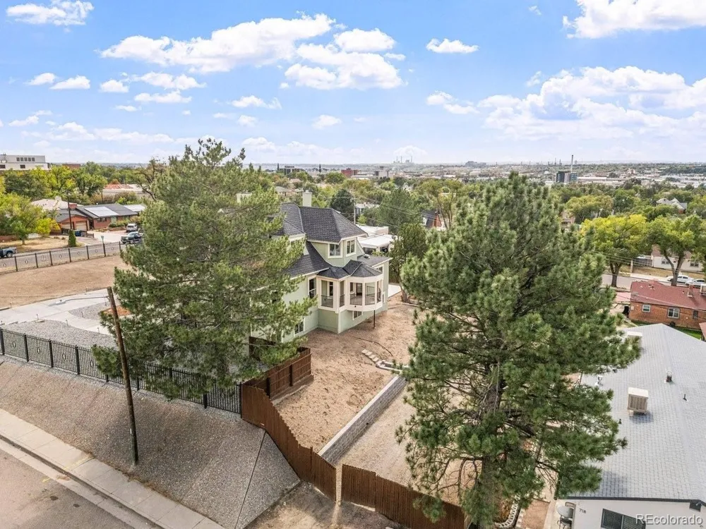 708 W 18th Street Pueblo, CO 81003