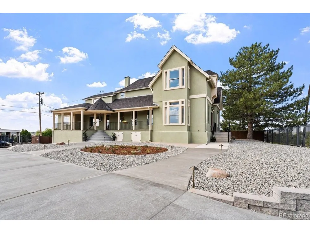 708 W 18th Street Pueblo, CO 81003