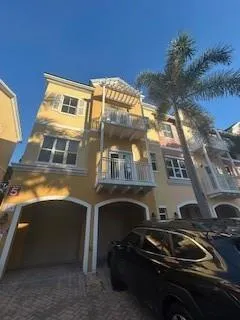 2337 Vintage Drive Lighthouse Point, FL 33064