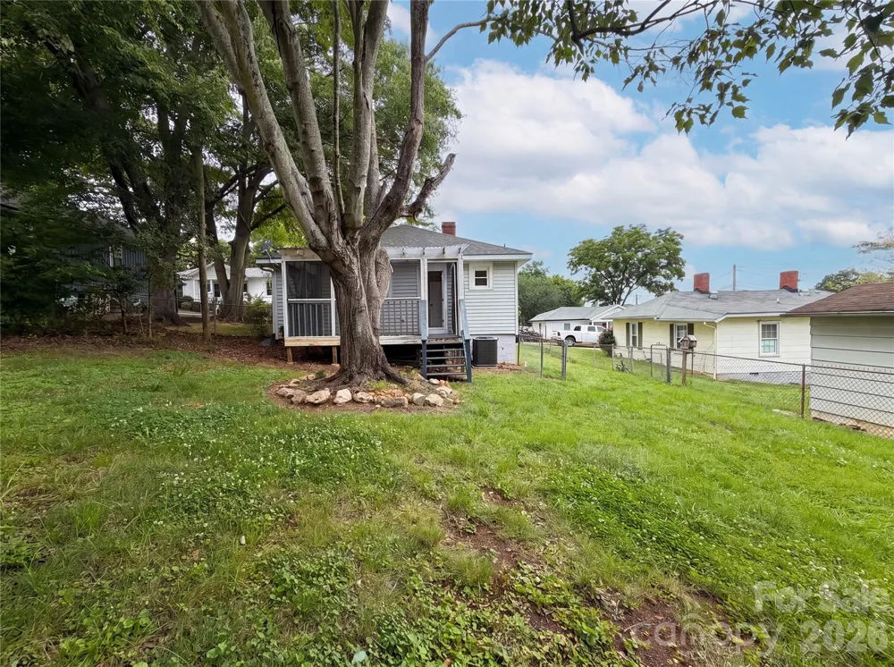 435 16th Street Cramerton, NC 28032