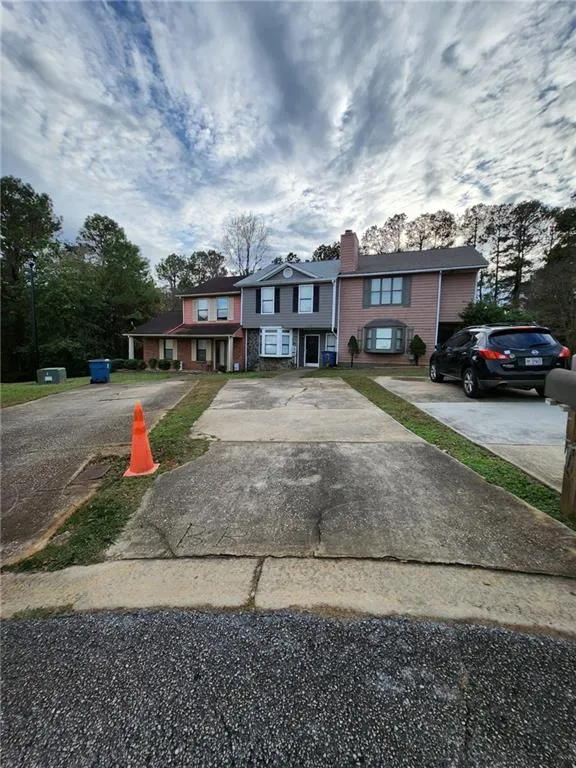 8173 Canyon Forge Drive Riverdale, GA 30274