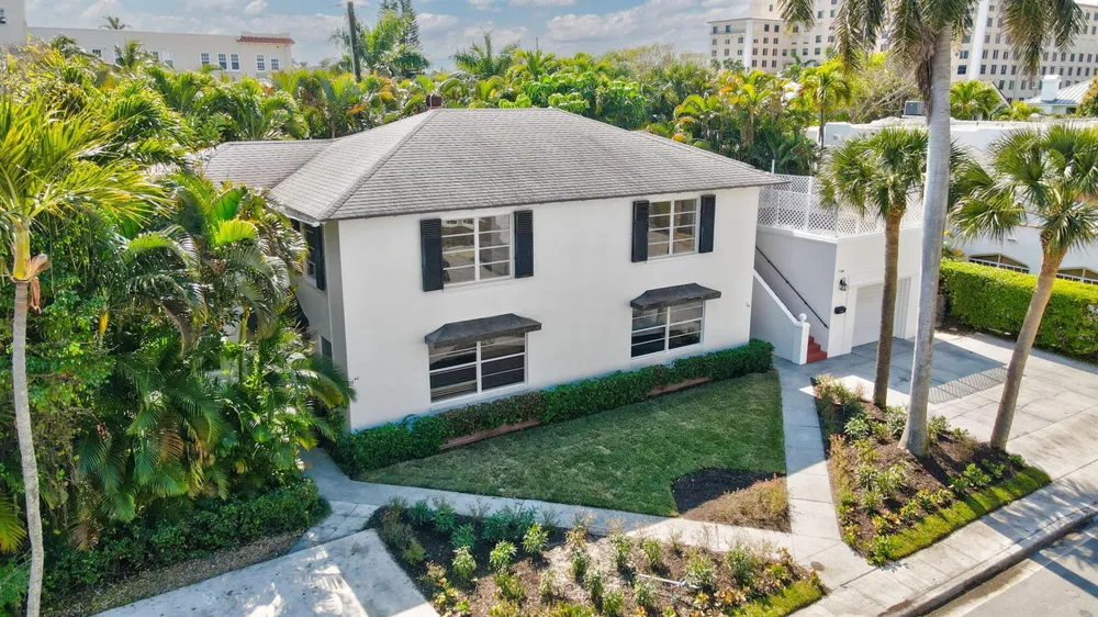240 Oleander Avenue Palm Beach, FL 33480