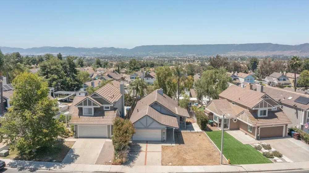 23917 Five Tribes Trail Murrieta, CA 92562