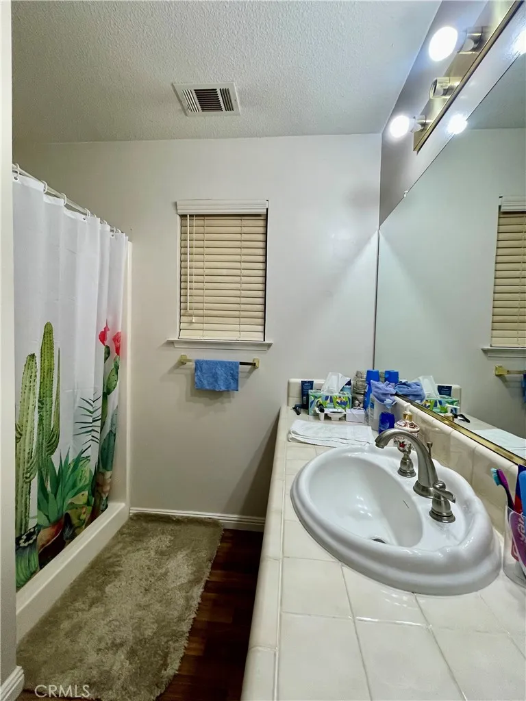 40596 Road 222 Bass Lake, CA 93604