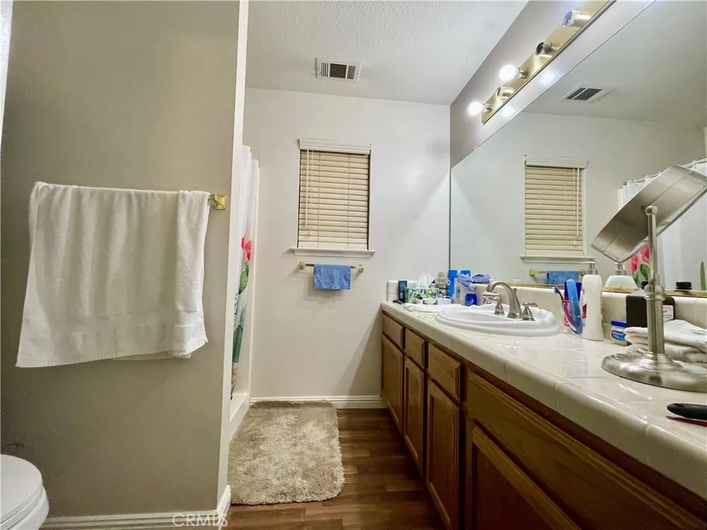 40596 Road 222 Bass Lake, CA 93604
