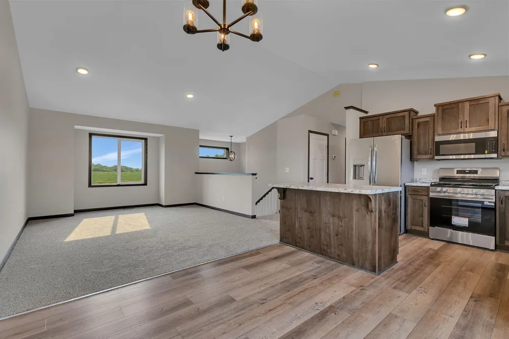 807 Prateria Avenue Avon, MN 56310