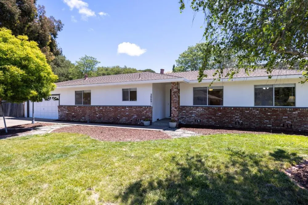 20091 Portola Drive Salinas, CA 93908