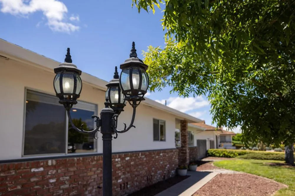 20091 Portola Drive Salinas, CA 93908