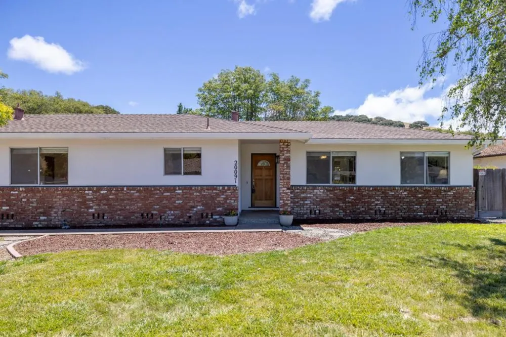 20091 Portola Drive Salinas, CA 93908