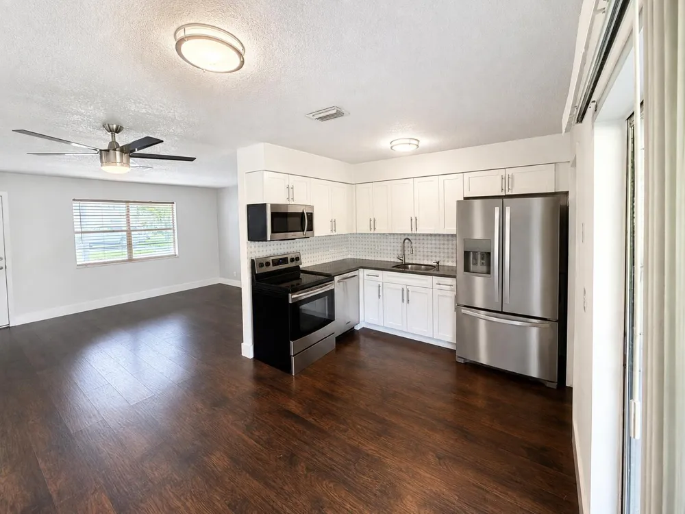 2821 Duke Lane Delray Beach, FL 33445